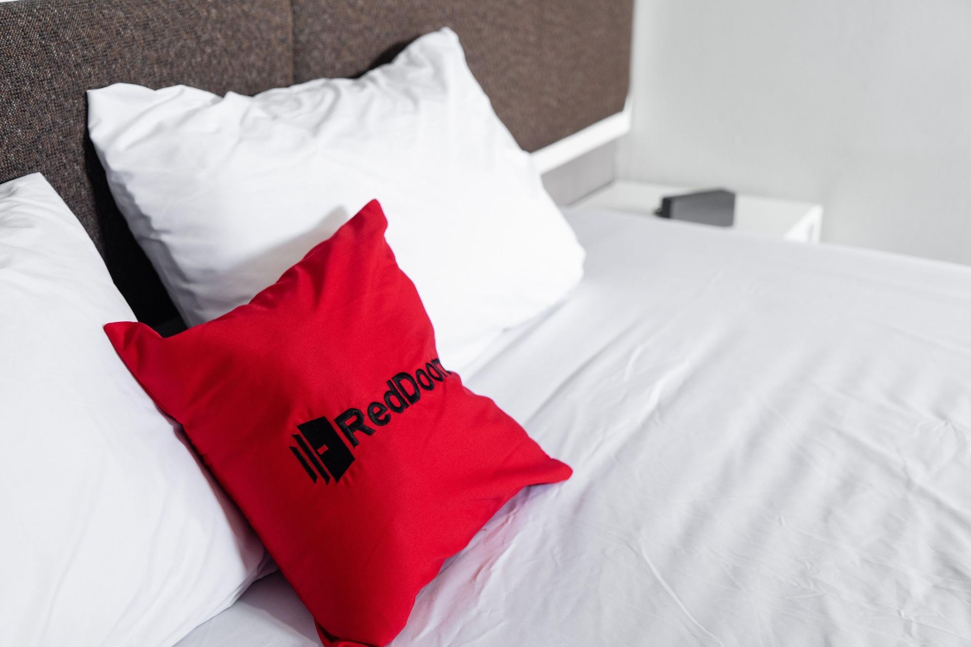 Reddoorz Plus @ Sawah Besar Jakarta Kültér fotó