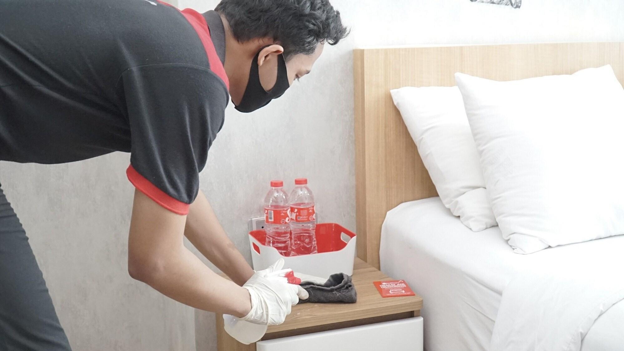 Reddoorz Plus @ Sawah Besar Jakarta Kültér fotó